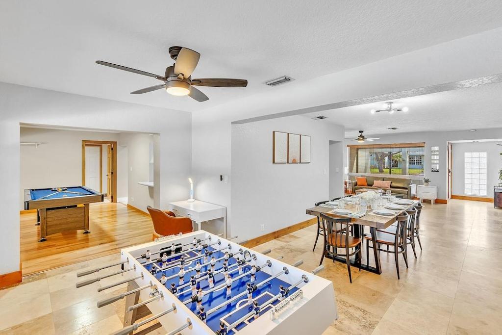 Pool Heat I Firepit And Bbq I 75"Tv I Foosball I 581Mbps Cooper City Zewnętrze zdjęcie